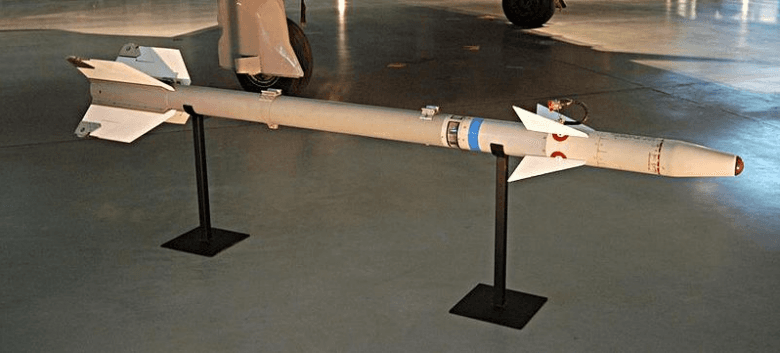 Misil Sidewinder AIM-9L.